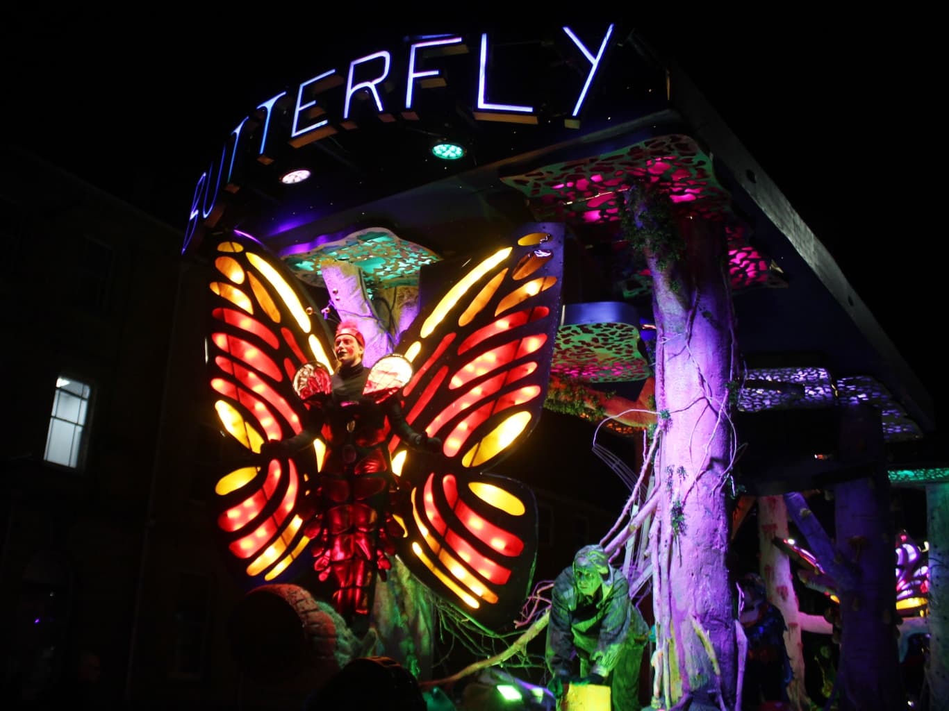 N/A (Carnival Float)