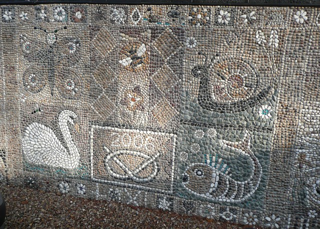 N/A (Pebble Mosaic)
